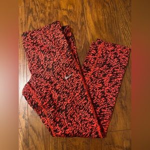 Nike leggings size small